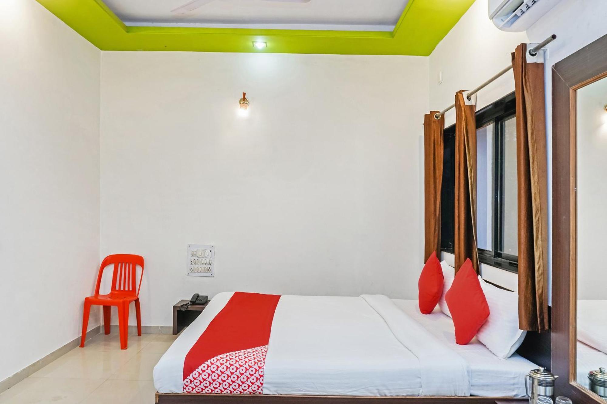 Super Hotel O Shirdi Sai Inn Exteriör bild